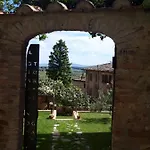 The Tower's Garden Appartement