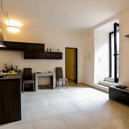 The Tower's Garden Apartment San Gimignano